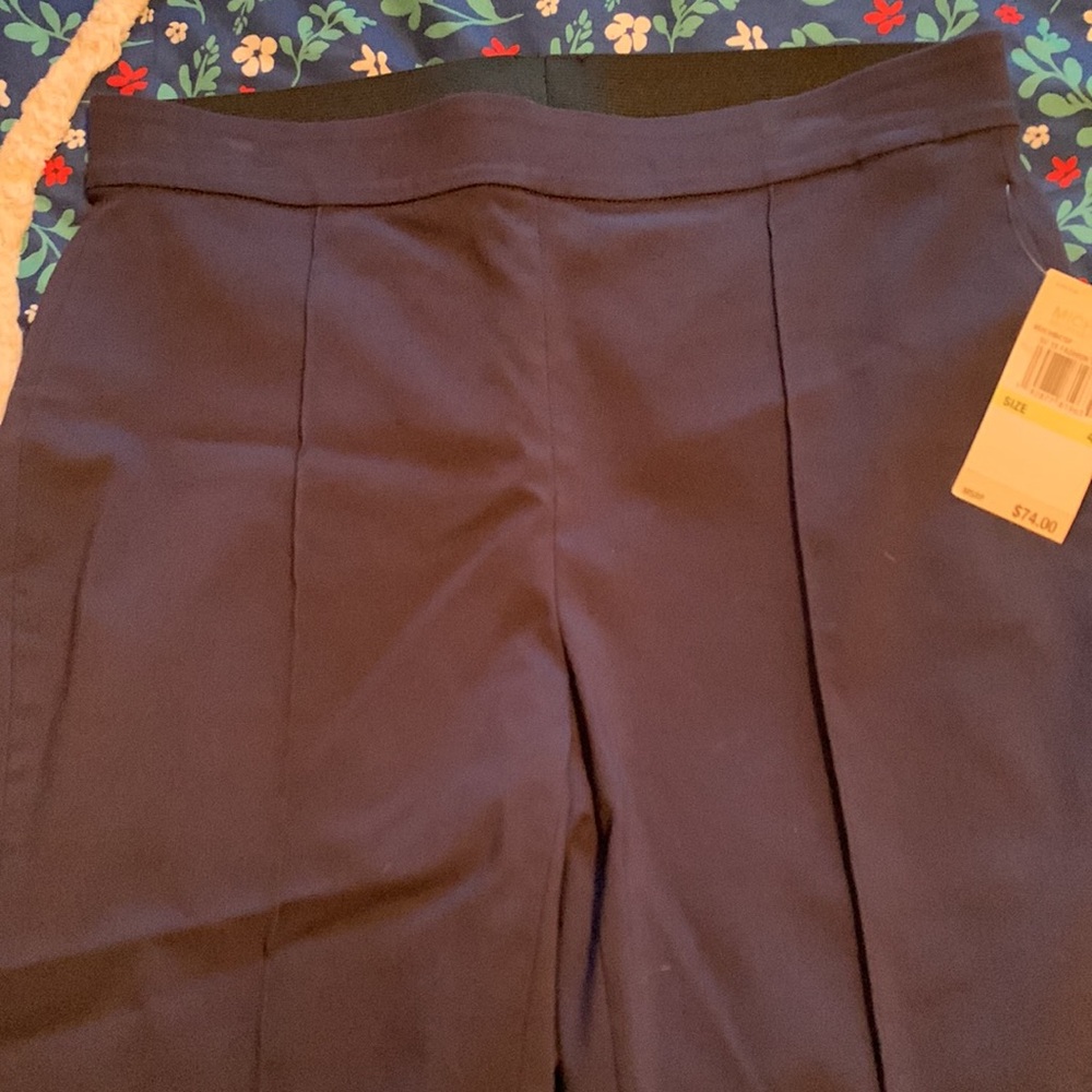 Michael Kors Capri Pants - Picture 2 of 6